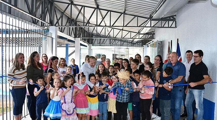 Escolas recebem mais de R$ 700 mil em investimentos