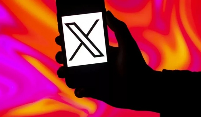 Operadoras têm até quinta-feira para bloquear acesso ao X, diz Anatel