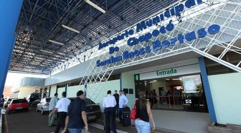Obras do Aeroporto de Chapecó são entregues com cinco meses de atraso e falta de sinalização