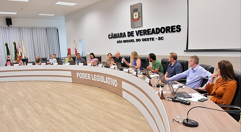 Câmara repete votação e aprova em segundo turno projeto de reposição salarial dos servidores municipais