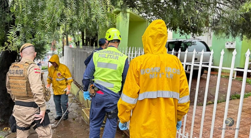 Mulher é resgatada após ataque de cão