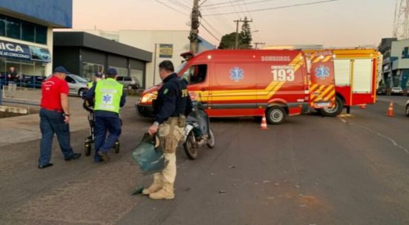 Colisão traseira deixa motociclista ferida da Willy Barth