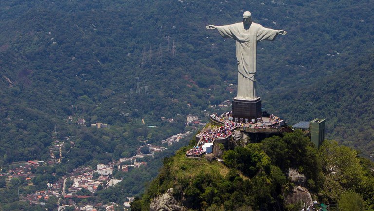 Brasil registra entrada de quase 1 milhão de turistas internacionais em janeiro