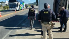 PRF e Receita Estadual flagram 50 caminhões com irregularidades fiscais na BR-470