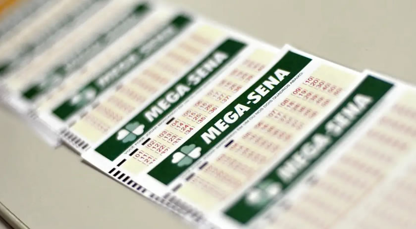 Três apostas acertam as seis dezenas da Mega-Sena