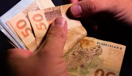 Trabalhadores têm até quinta para resgatar PIS/Pasep de 2023