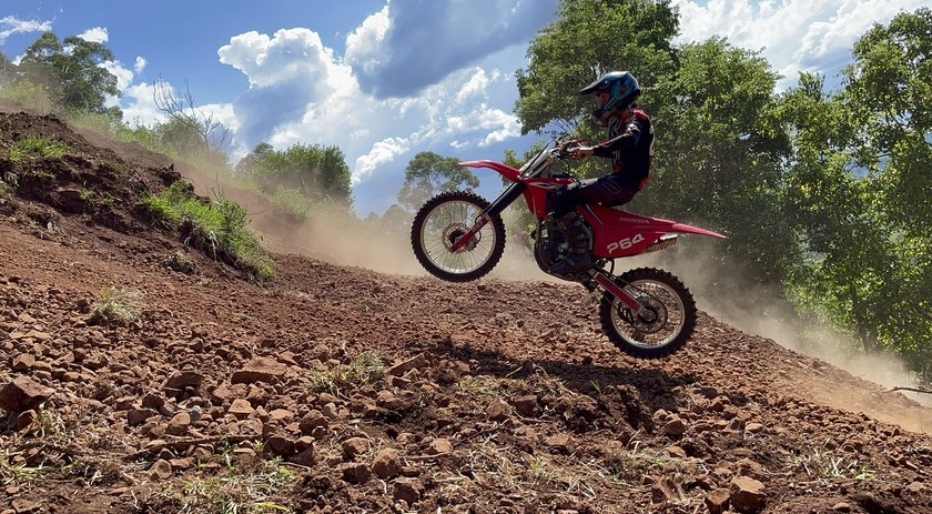 Final de semana foi de adrenalina sobre duas rodas, em São Miguel do Oeste