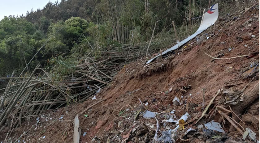 Caixa-preta de avião que caiu na China é encontrada