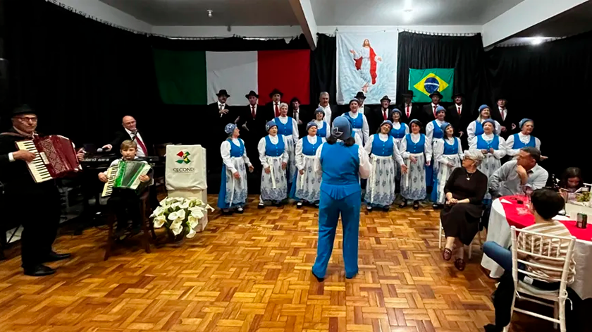 Encontro celebra italianidade com música e dança