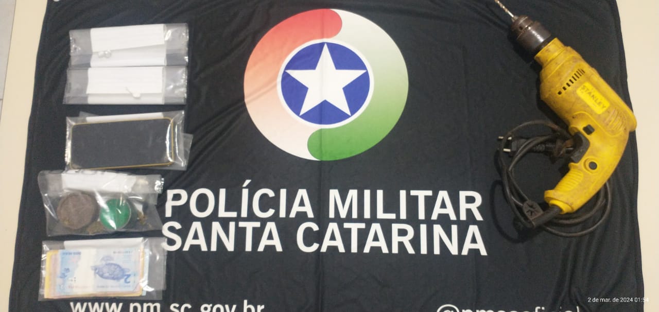 Usuário de drogas entrega traficantes após abordagem da PM em São Miguel do Oeste