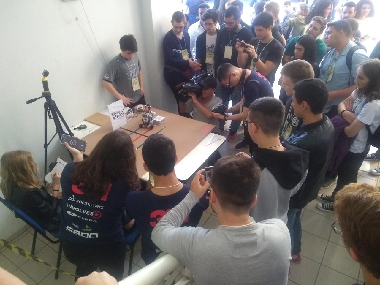 São Miguel do Oeste recebe evento com palestra nacional, festival de banda, torneio de robótica e feiras