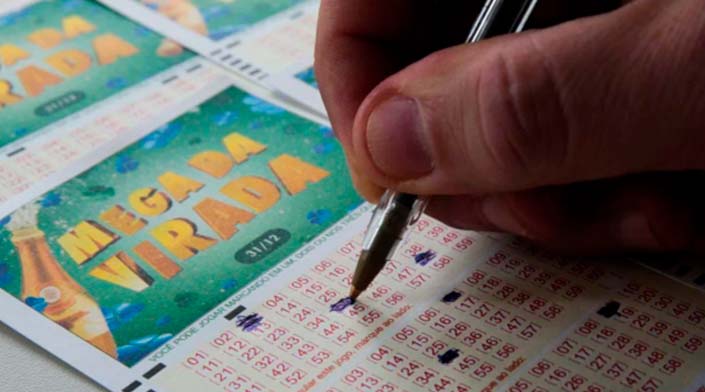 Mega da Virada deve pagar prêmio recorde de R$ 500 milhões em 2022, estima caixa