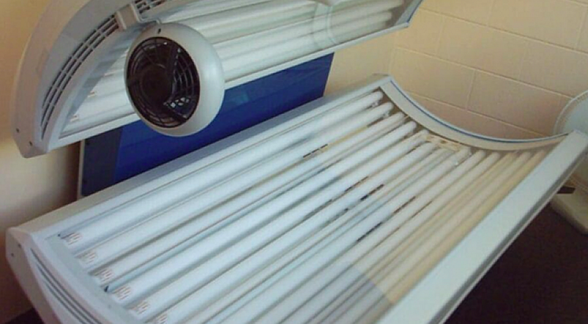 Câmaras de bronzeamento podem voltar a ser permitidas em SC, mesmo com proibição nacional