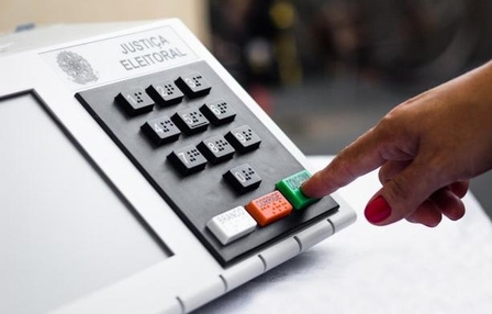 Termina nesta quarta-feira o prazo para tirar ou regularizar o título eleitoral