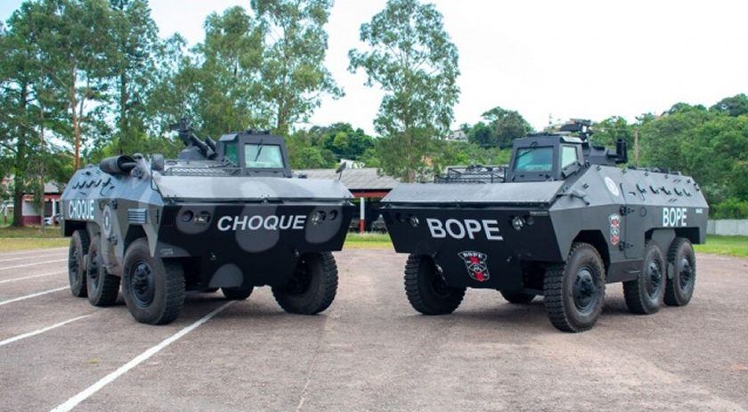 Exército Brasileiro doará viaturas blindadas e fuzis para a Brigada Militar