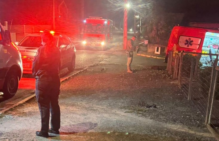 Homem mata esposa e filha e depois comete suicídio em cidade da Serra catarinense, diz PM