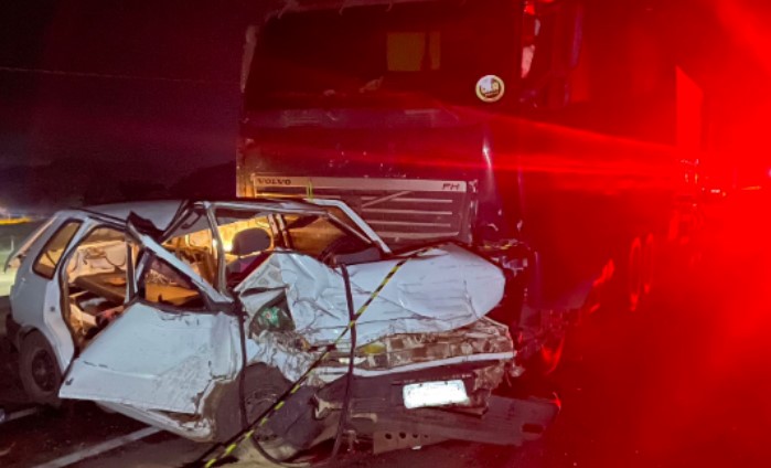 Mulher morre em acidente envolvendo carro com placas de Maravilha