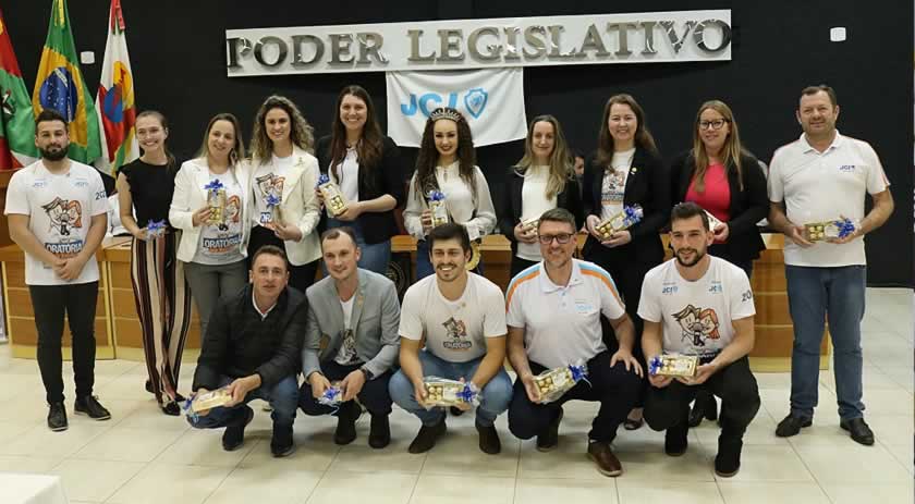 JCI premia os melhores da Oratória nas Escolas 2022