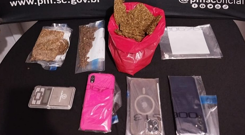 Casal é preso por tráfico de drogas