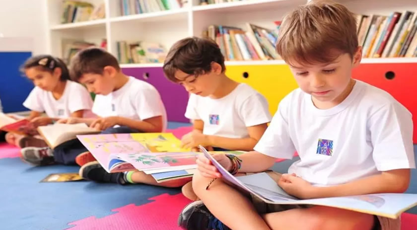 Leitura pode ser importante aliada para combater o uso de celulares entre as crianças