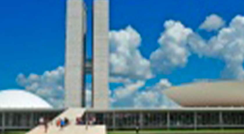 Sem acordo no texto final, PEC do estouro emperra no Congresso