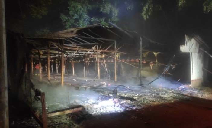 Incêndio destrói parcialmente aviário no interior de Palmitos