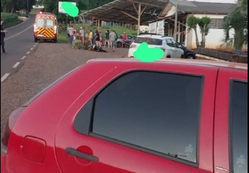 Colisão entre motocicleta e automóvel deixa dois feridos