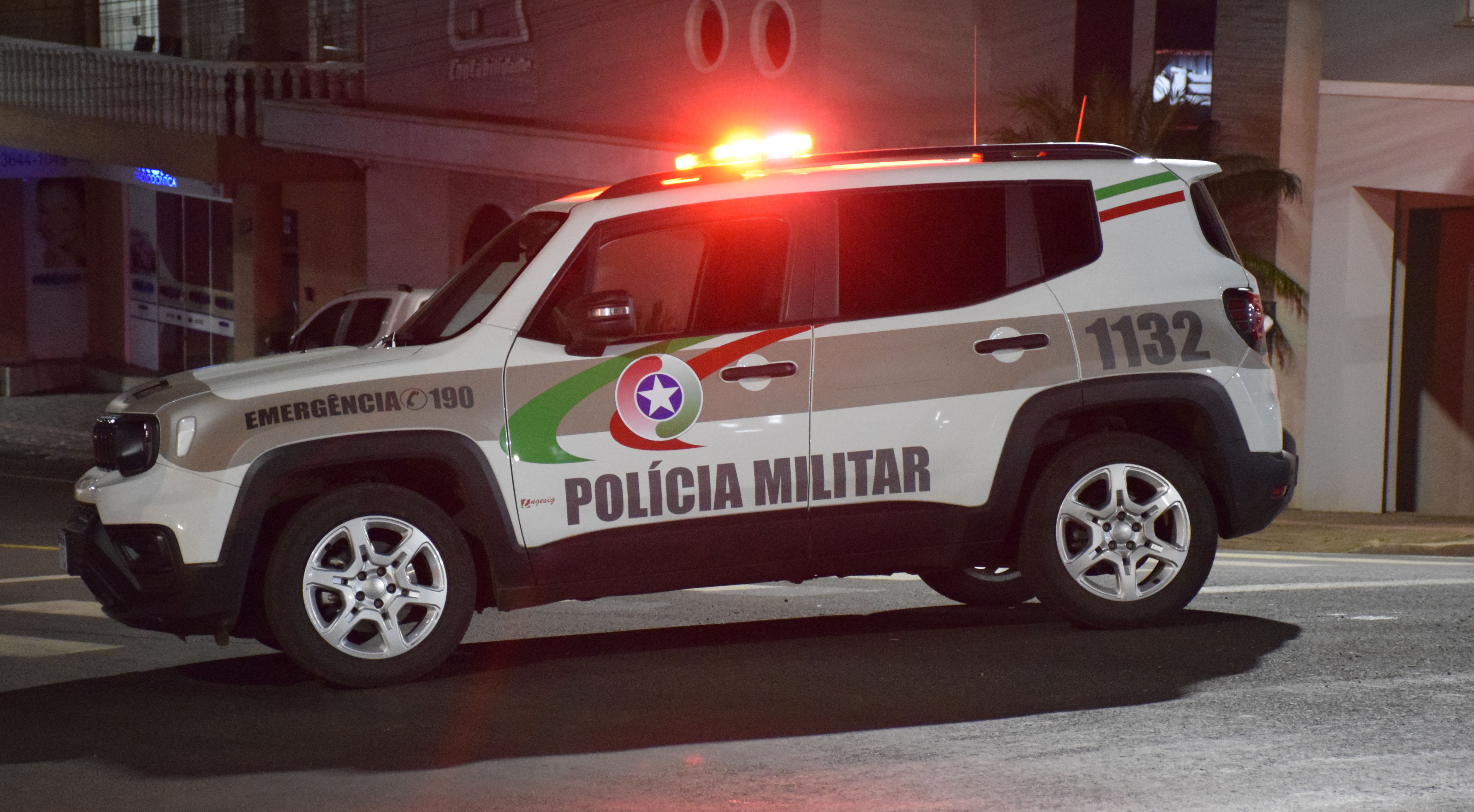 Em menos de 30 minutos, duas mulheres são vítimas de ameaça no contexto de violência doméstica no Extremo Oeste