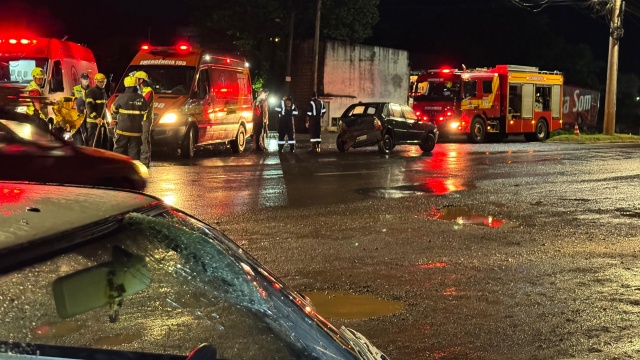 Colisão traseira na Avenida Willy Barth mobiliza equipes de resgate
