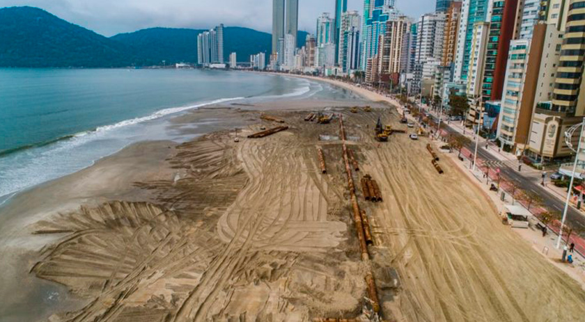 Administração Municipal proíbe circulação no trecho já alargado da praia