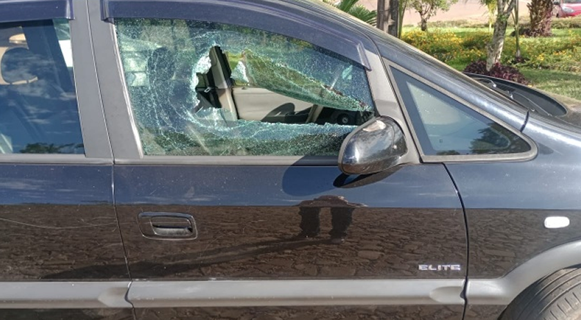 Prefeitura de Anchieta emite nota oficial sobre ataque contra carro do prefeito