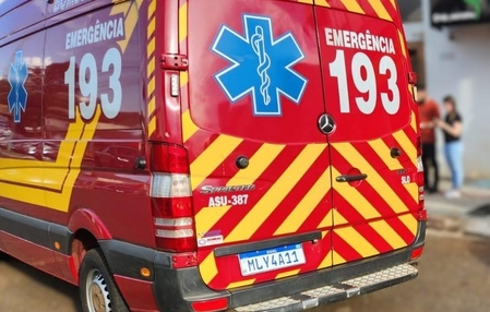 Homem é atropelado por moto em faixa de pedestres no Extremo-Oeste