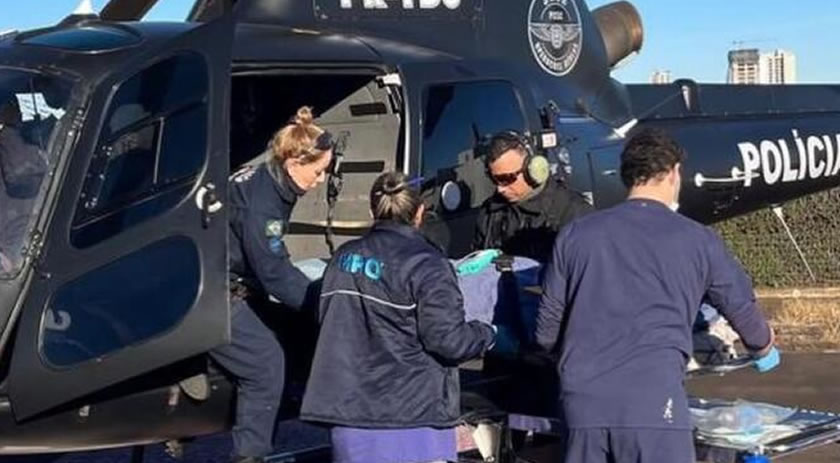 Criança é transferida de helicóptero após acidente com ônibus que deixou três mortos em SC