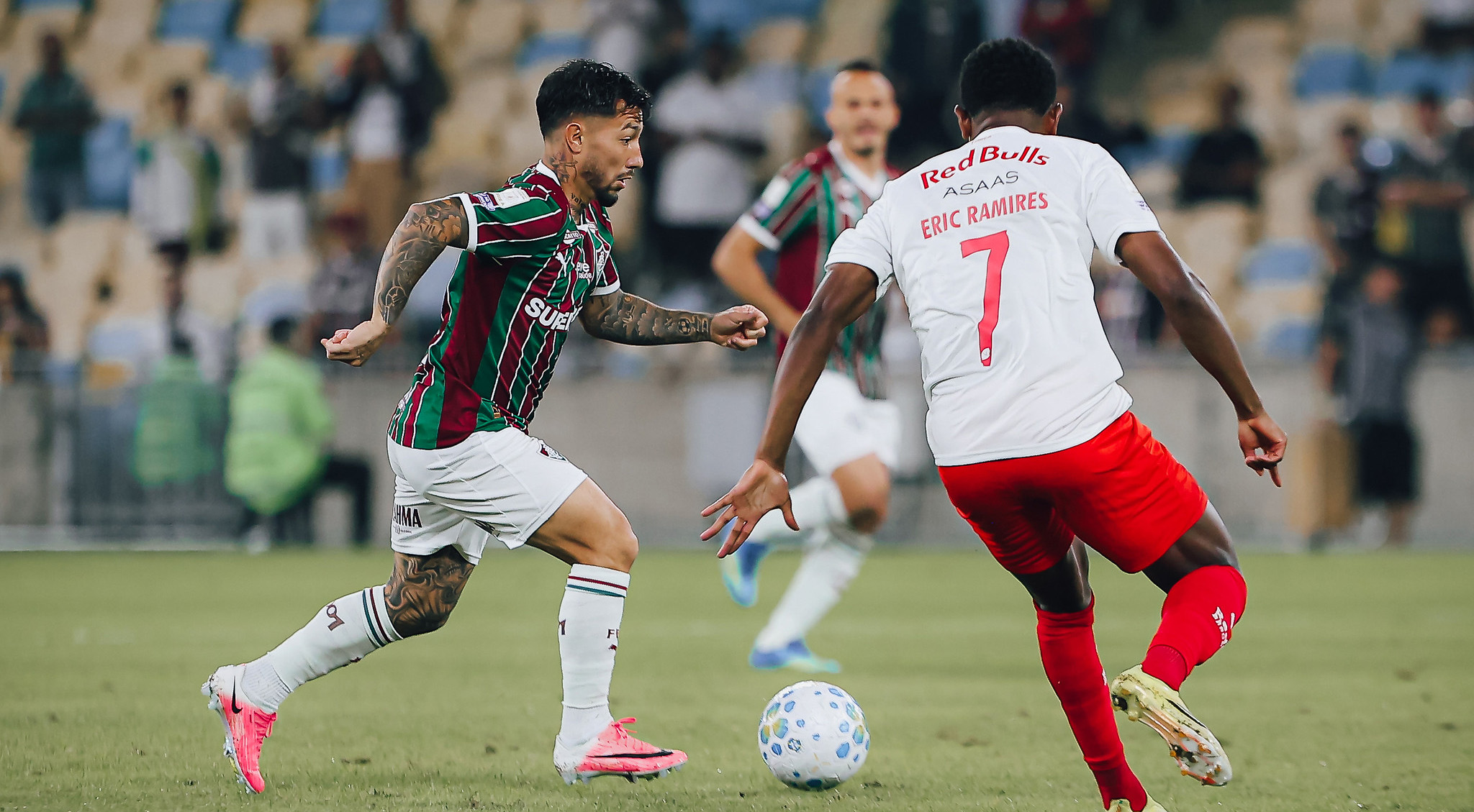Fluminense busca empate no fim contra o RB Bragantino e segue no G-3
