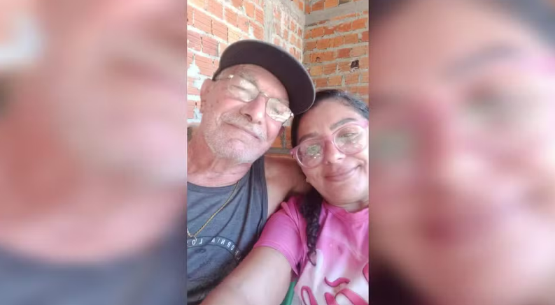 Aos 78 anos, homem viaja 3,2 mil quilômetros para viver amor que começou nas redes sociais