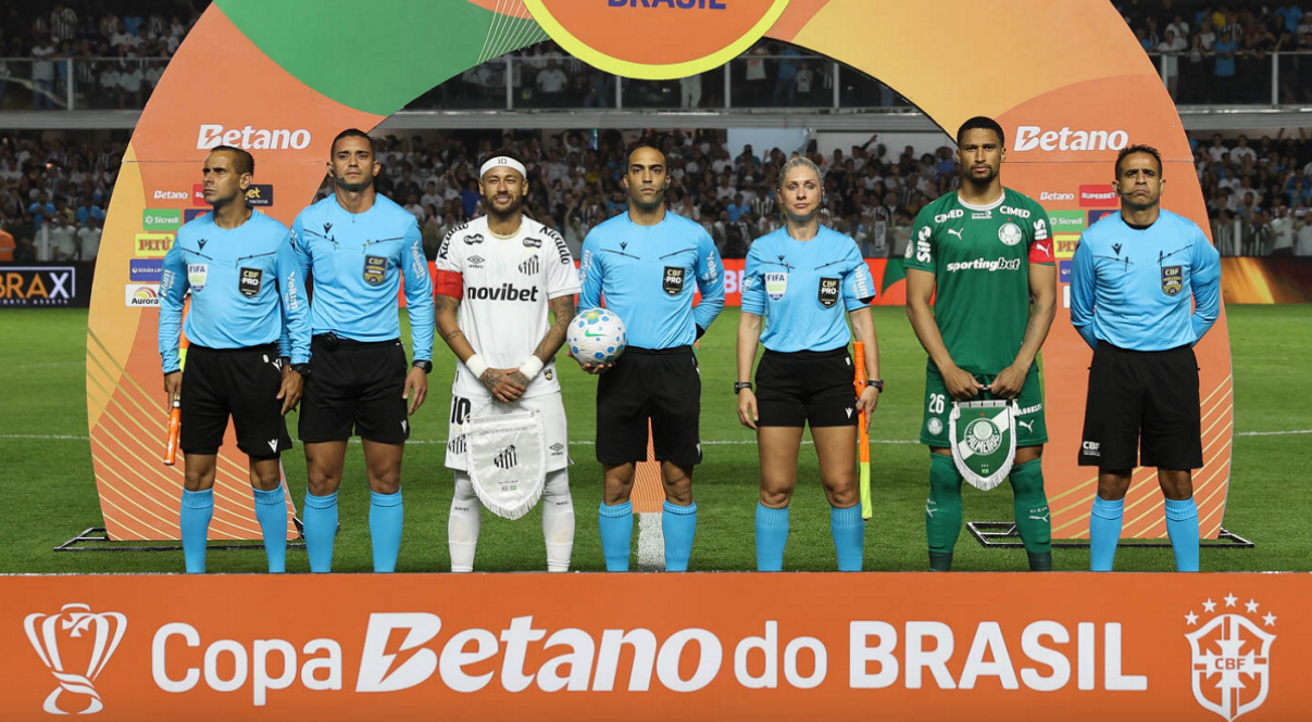 Palmeiras segura o Santos e avança à semifinal da Copa do Brasil