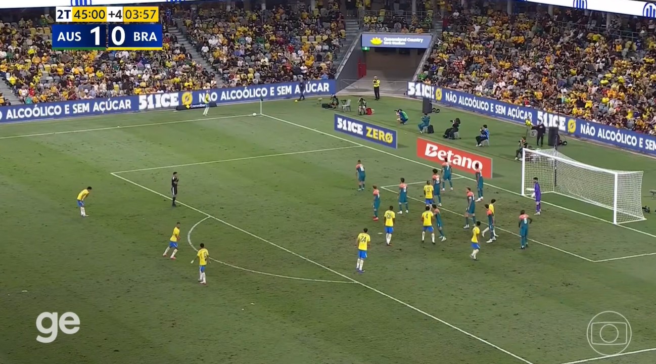 Seleção escapa da derrota para a Austrália no 1º teste após a Copa
