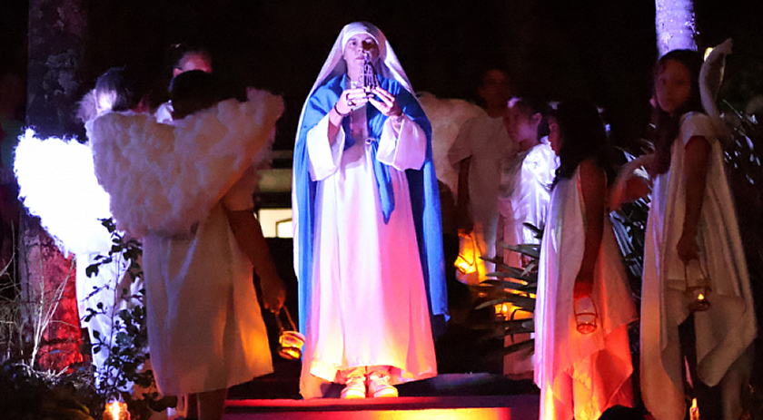 Procissão "Caminhando para Jesus" reúne comunidade católica em gesto de fé