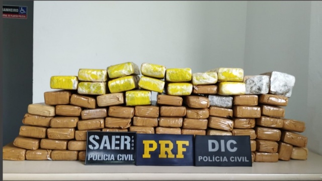 Ação conjunta da PRF e Polícia Civil resulta em prisão e apreensão de drogas