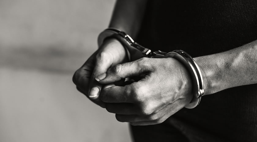 Dois homens são presos pela Polícia Militar por tentativa de furto