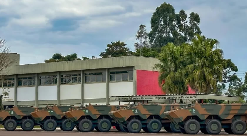 Exército conclui troca dos blindados Urutu por Guarani no 14º RCMec