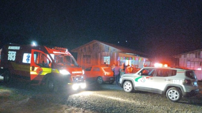 Homens são encontrados mortos dentro de casas no Meio-Oeste de SC