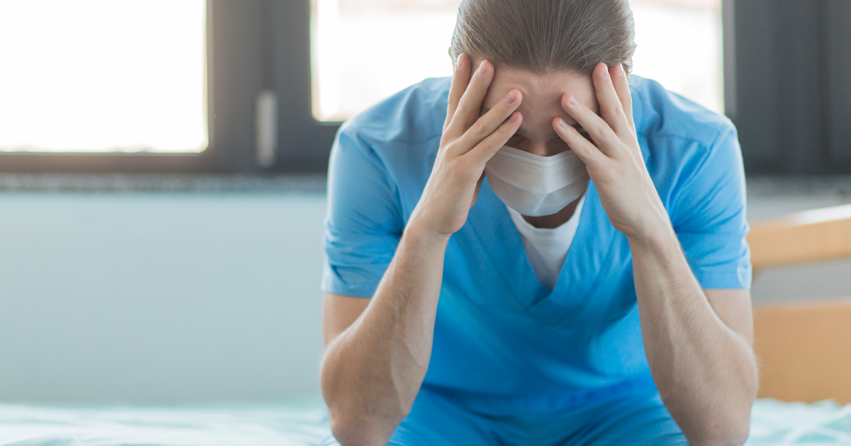 Até 40% dos profissionais da saúde relatam depressão, ansiedade e burnout no Brasil, aponta estudo da Fiocruz