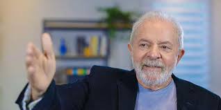 Lula anunciará primeiros ministros nesta sexta-feira, diz Gleisi