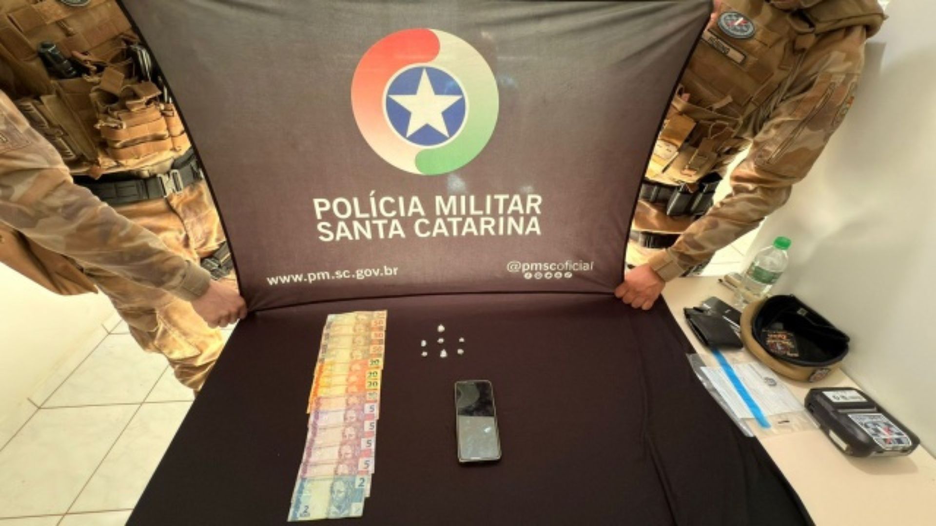 Homem de 68 anos é preso por tráfico de drogas