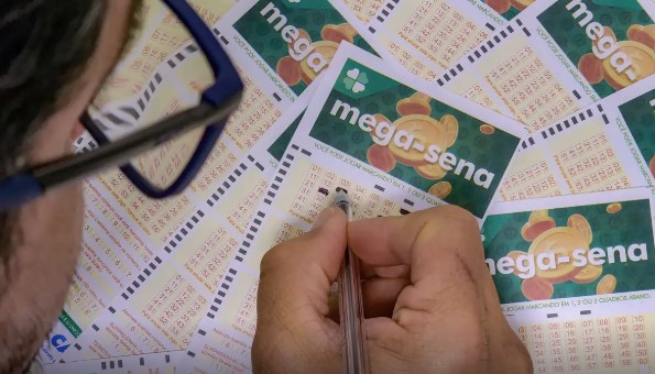 Mega-Sena sorteia nesta quinta-feira prêmio estimado em R$ 3,5 milhões