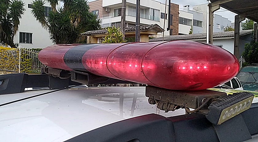 Homem embriagado agride a própria mãe cadeirante