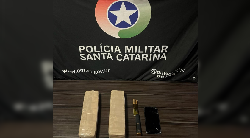 Durante operação na rodoviária, homem é preso pelo crime de tráfico de drogas