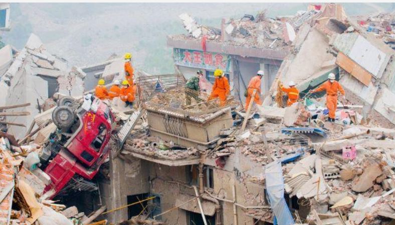 Terremoto de magnitude 6,2 atinge a China e deixa mais de 100 mortos