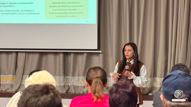 Palestra do Julho Amarelo reúne moradores para orientações sobre hepatites virais